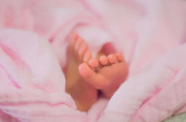 试管婴儿与自然怀孕,生下的小孩有区别吗?告诉你真相