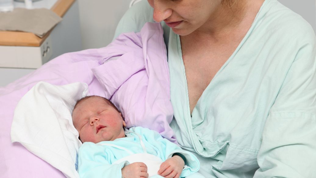 48 岁高龄试管,AMH0.24 也能成?这 3 招用药打破 0 成功率!